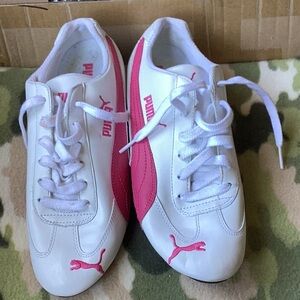 Puma Women's White and Pink Sneakers